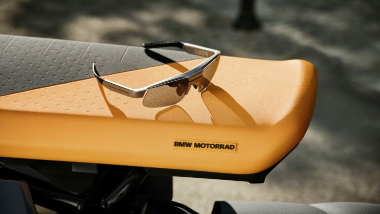 BMW Motorrad ConnectedRide smartglasses have a head-up display for your motorcycle